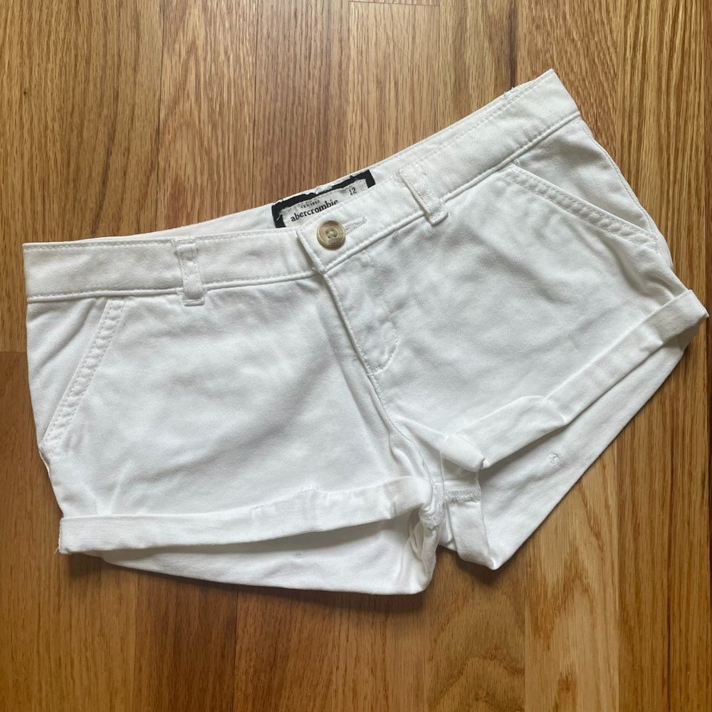 Abercrombie Kids White Cuffed Chino Shorts Size 12